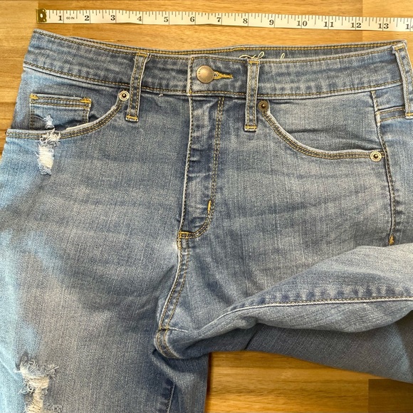 Universal Thread High Rise Skinny Jeans - Picture 3 of 10